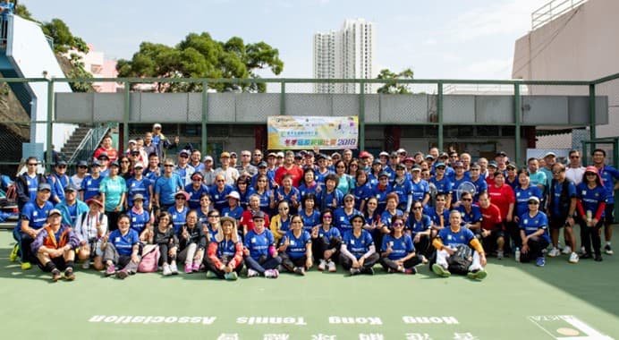 中國香港網球總會Senior Tennis Rocks課程學院留影